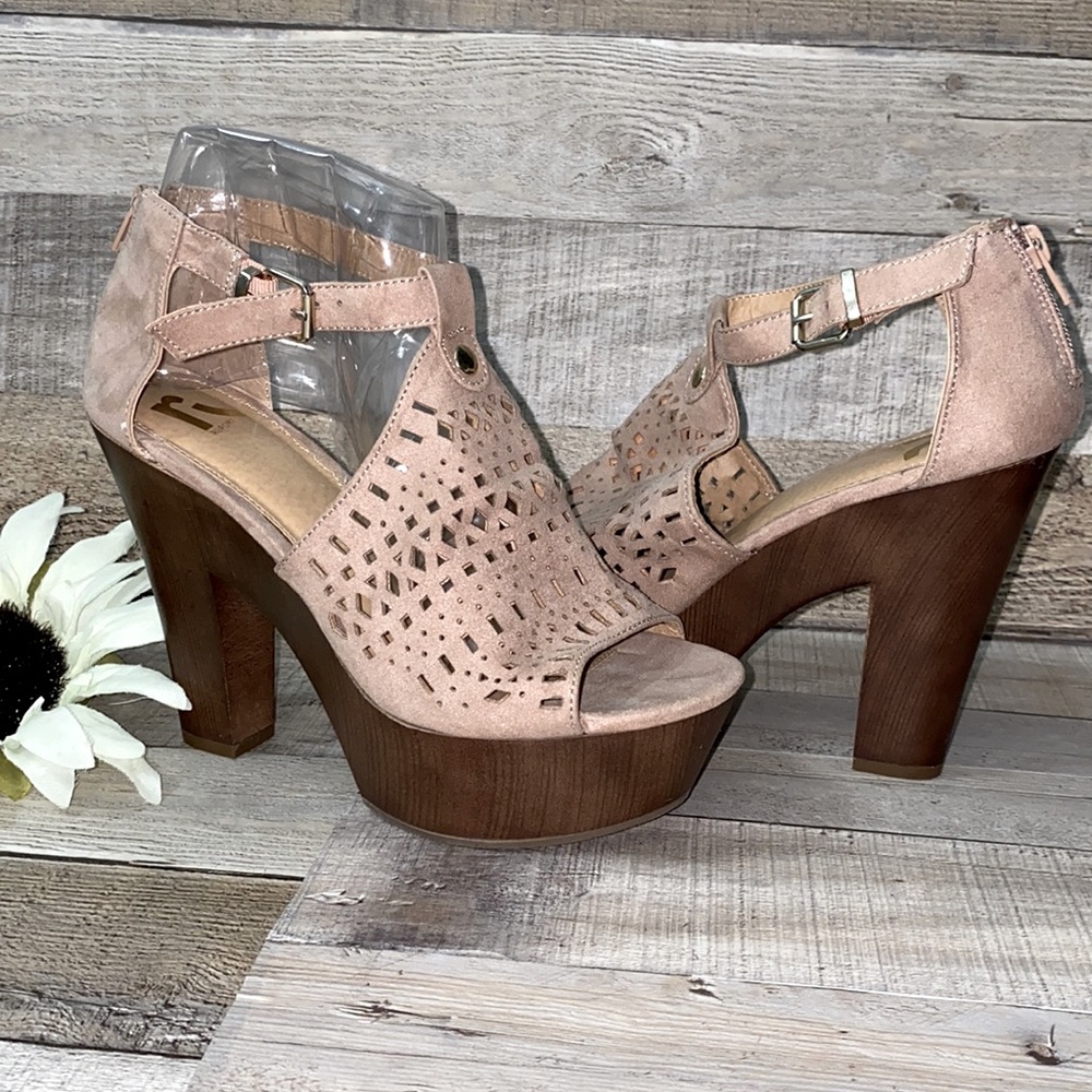 Buckle Pink and Brown Wedges